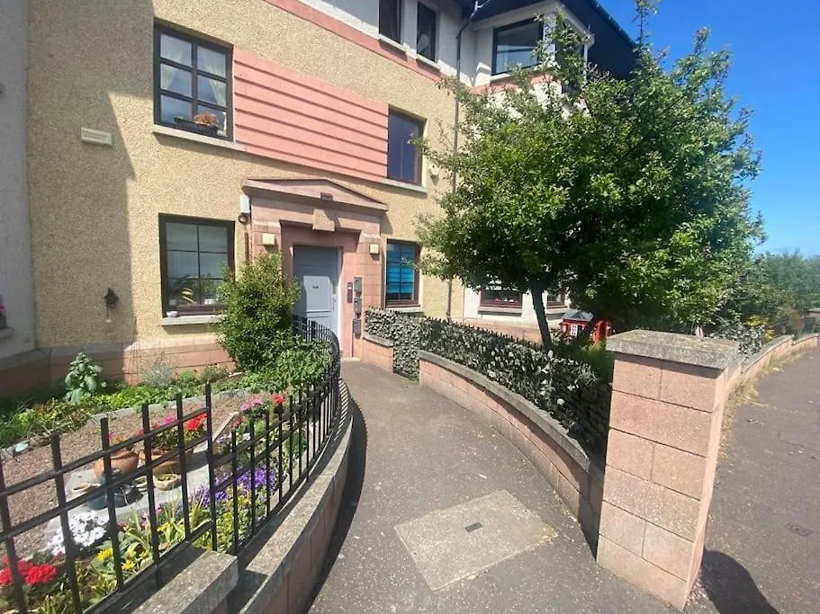 Steps Away From All The Action Edinburgh United Kingdom